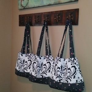 2 Tote Bags